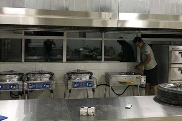 餐飲廚房設(shè)備