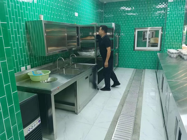 中國(guó)餐飲設(shè)備